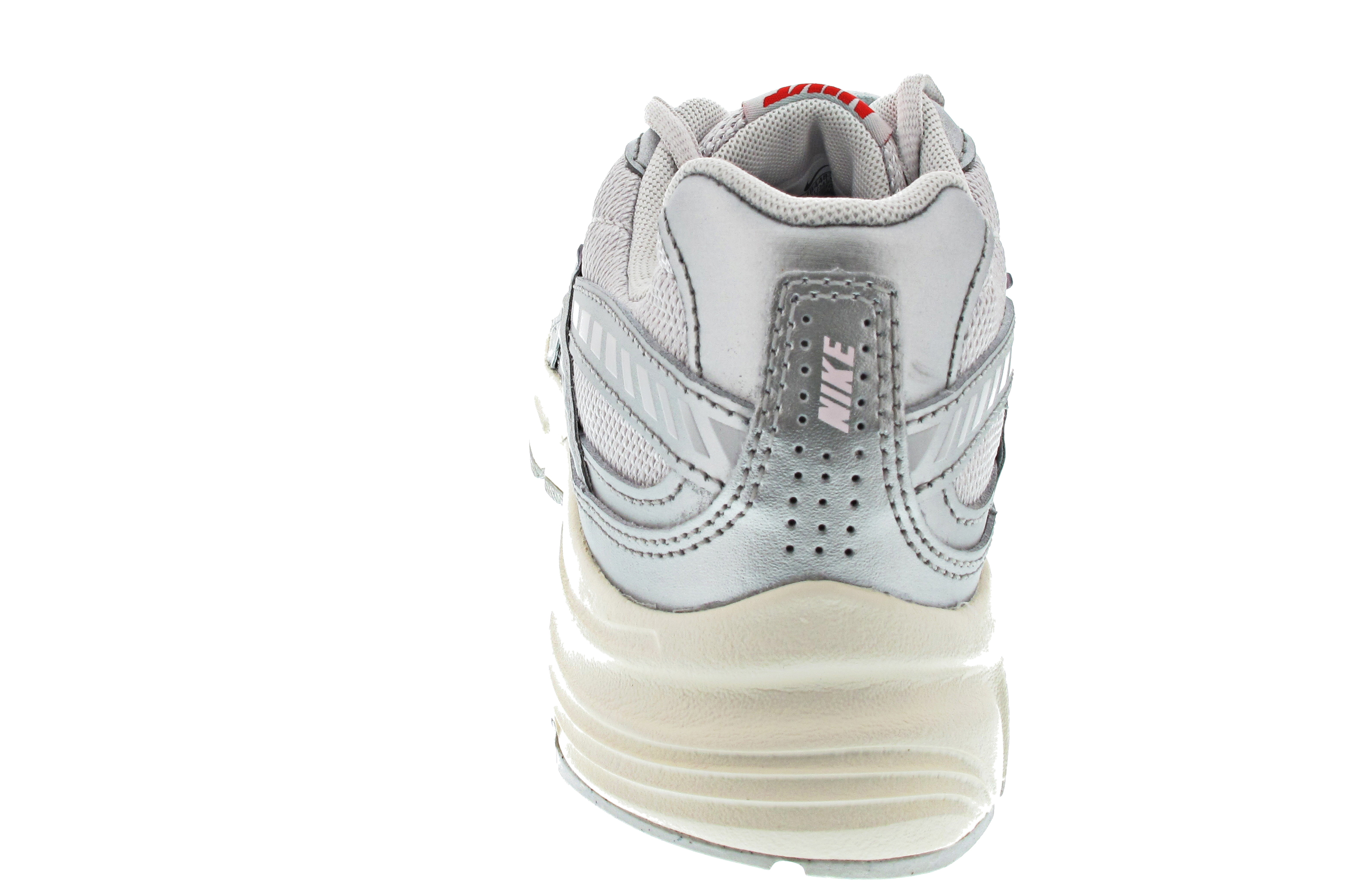 Nike Initiator